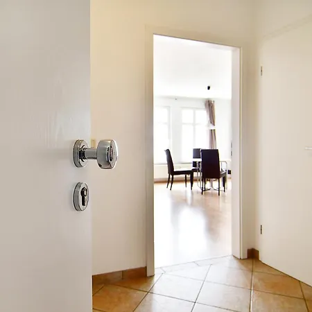 Miramar-app-21 塞巴特黑灵斯多夫